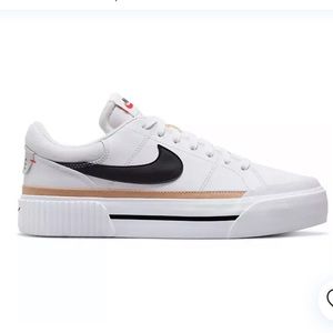 Brand new in box women’s size 6.5